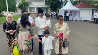 Jokowi Open House Lebaran, Menteri Hingga Warga Mulai Berdatangan Ke Istana Negara