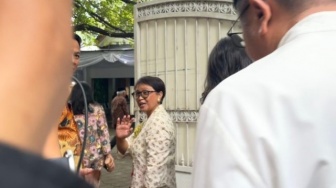 Lambaikan Tangan, Menteri Jokowi Sambangi Kediaman Megawati Soekarnoputri