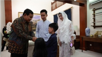 Penampilan Selvi Ananda Saat Bersama Gibran Rakabuming Sambangi Prabowo Subianto Jadi Sorotan: Kerudungan Tapi...