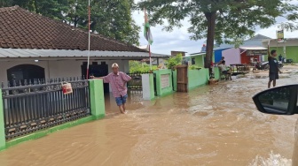 Banjir Rendam Puluhan Rumah di Telukbetung