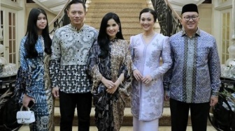 Sama Mewahnya, Annisa Pohan dan Almira Yudhoyono Pakai Tas Branded saat Datangi Open House Lebaran