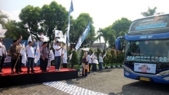 Lebaran Tanpa Pusing Ongkos, BPKH Berangkatkan Ratusan Pemudik Solo ke Jakarta dengan 20 Bus