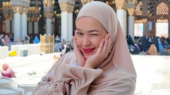 Rebecca Klopper Umrah dan Perbaiki Diri, Haji Faisal Didesak Terima Pacar Fadly Faisal Lagi