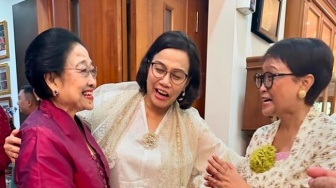 Tertawa Bersama, Terungkap Obrolan Sri Mulyani dan Retno Marsudi saat Silaturahmi ke Rumah Megawati