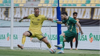 Takluk 0-3 Dari Dewa Unted, Persebaya Belum Aman dari Zona Degradasi