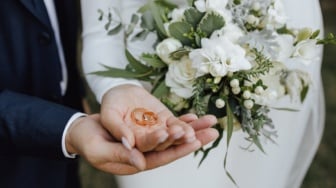 Cek Fakta: Kemenag Larang Akad Nikah pada Hari Libur karena KUA Tutup, Benarkah?