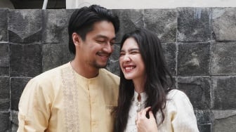 2 Tahun Menikah, Mikha Tambayong dan Deva Mahenra Masih Proses Pengenalan