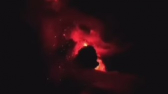 Kondisi Mencekam Erupsi Gunung Ruang: Muntahan Lava hingga Kilatan Petir