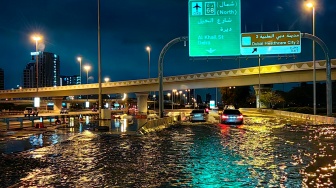 Banjir Bandang Terjang Dubai, Warga Mulai Kesulitan Dapat Air Bersih