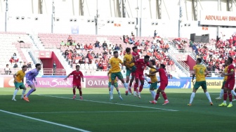 Timnas Indonesia U-23 Tumbangkan Australia, Marselino Ferdinan Angkat Topi Buat Ernando Ari