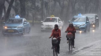 27 Provinsi di Indonesia Termasuk Jakarta Berpotensi Hujan Badai, Warga Diminta Waspada