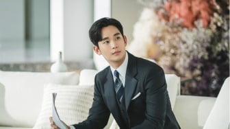 Siap-Siap Baper! Kim Soo Hyun akan Nyanyikan OST Drama Korea 'Queen of Tears'