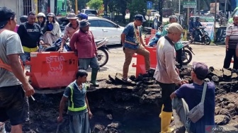Terungkap Penyebab Aspal di Jalan Ranugrati Malang Ambrol, Bukan Hanya Sekadar Pipa PDAM Bocor