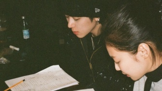 Gandeng Jennie BLACKPINK, Zico Bakal Rilis Single Terbaru 'Spot'