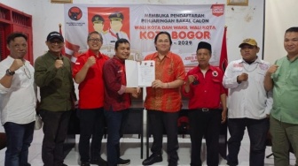 Farhat Abbas Maju Sebagai Bakal Calon Wali Kota Bogor, Ambil Formulir di Tiga Partai Ini
