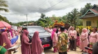 Bupati Kolaka Timur Jadikan Mobil Dinas Untuk Fasilitas Antar Pengantin