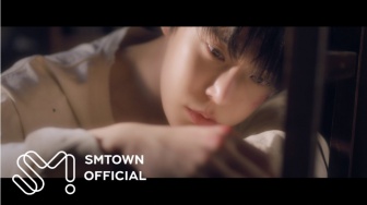 Doyoung NCT Temukan Harapan dari Cahaya Kecil di MV Lagu 'Little Light'