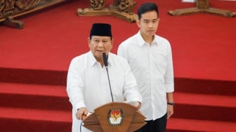 Prabowo Pastikan Penuhi Janji Kampanye Kasih Makan Anak se-Indonesia, Tak Terkecuali Aceh dan Sumbar