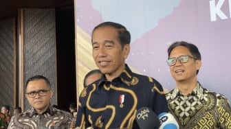 Respons Santai Jokowi Disebut Bukan Lagi Bagian PDIP: Iya Terima Kasih