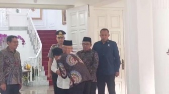 Gibran Diguyur Wejangan Wapres Maruf: Harus Kompak dengan Prabowo Saat Menjabat