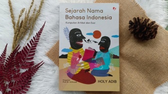 Logika Kalimat Judul Berita dalam Buku 'Sejarah Nama Bahasa Indonesia'