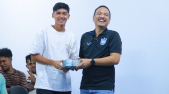 Yoyok Sukawi Penuhi Janji, Cairkan Bonus Rp300 Juta ke Pemain PSIS Semarang