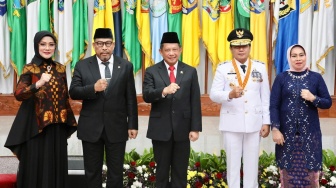 Dilantik sebagai Pj. Gubernur Maluku, Mendagri Minta Sadali Ie Prioritaskan Hal-hal yang Menjadi Atensi Pemerintah Pusat