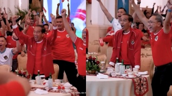 Jokowi Sempat Jingkrak Rayakan Gol Indonesia, Namun Ternyata...