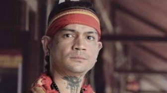 Masih Ingat Artis Cilik Frans Indonesianus? Kini Jadi Seniman Tato Dayak di Sambas Kalbar