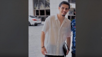 Nathan Tjoe-A-On Jadi Idola Baru, Baju Putih Transparan Bikin Publik Tak Kuat