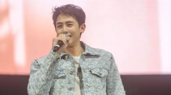 Pecah! Nichkhun 2PM Nyanyi Lagu Satu Satu Aku Sayang Ibu dan Pandangan Pertama di Fan Meeting Semalam