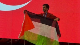 Uni Eropa Cabut Gelar Juara Kungfu Dunia yang Kibarkan Bendera Palestina, Publik: Sikapmu Membanggakan!