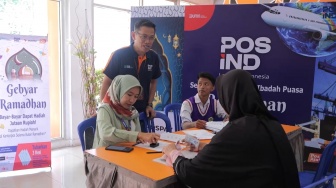 Pos Indonesia Salurkan Bansos PKH dan Sembako di Palembang saat Ramadan dan Idulfitri