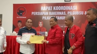 Curigai PDIP Sengaja Tak Pajang Foto Jokowi karena Kalah Pilpres, Projo Murka: Lecehkan Presiden!