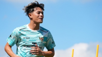 Angkat Topi untuk Alfendra Dewanga, Baru Gabung Timnas Indonesia U-23 di Prancis Pagi, Siang Sudah Ikut Latihan