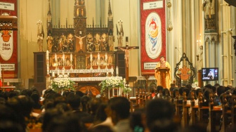 Misa Kenaikan Isa Almasih di Gereja Katedral Jakarta