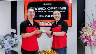 Offline Store Lifting Equipment Brand Ternama Hadir di Glodok Blustru