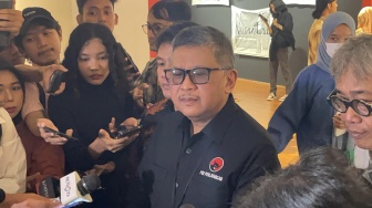 Hasto PDIP Senggol Bobby Nasution Gabung Gerindra: Ada yang Bergabung Karena Kepentingan Kekuasaan