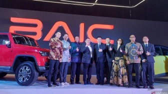 Tujuh Investor Bawa Mobil BAIC dari China ke Indonesia