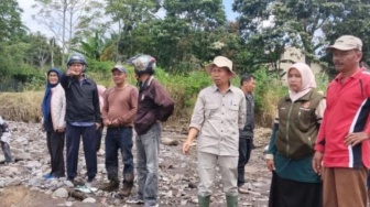 Penanganan Bencana Banjir Bandang di Agam Terkendala Kekurangan Alat Berat