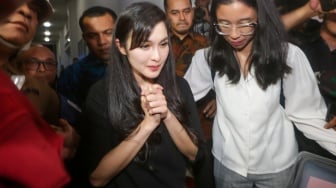 Diperiksa Kejagung Selama 10 Jam, Sandra Dewi Bungkam