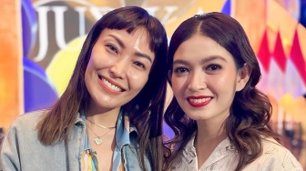 Serba Branded, Adu Gaya Ayu Dewi dan Selvi Ananda saat Bertemu di Solo