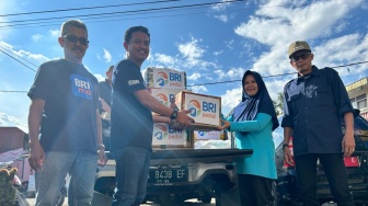 Melalui CRS, BRI Peduli Salurkan Bantuan Tanggap Bencana bagi Warga Terdampak Banjir di Sumatera Barat