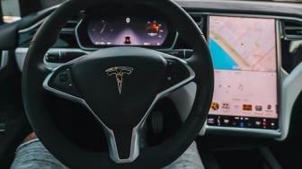Permintaan Mobil Listrik Meningkat, Tesla Malah Terpuruk di Pasar Domestik AS