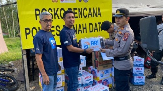Warga Terdampak Bencana Banjir di Sumatera Barat Terima Bantuan Melalui BRI Peduli