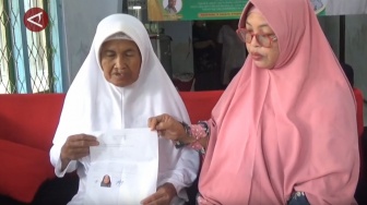 Cerita Nenek Penjual Bunga Tabur Sisihkan Penghasilan untuk Naik Haji