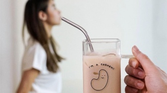 Susu Kacang Mede Punya Banyak Manfaat, Termasuk Untuk Ibu Hamil dan Menyusui Lho