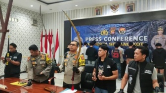 Aksi Tawuran Geng Motor Digagalkan Polisi, Senapan dan Panah Jadi Barang Bukti