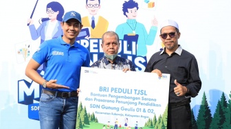 BRI Peduli Serahkan Bantuan CSR untuk SDN 01 dan 02 Gunung Geulis Bogor