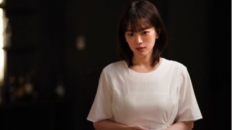 4 Trik yang Digunakan Do Da Hae untuk Menipu di Drakor The Atypical Family, Apa Saja?